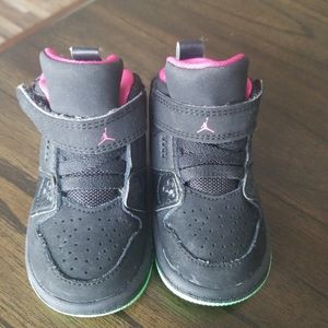 Nike toddler's jordan